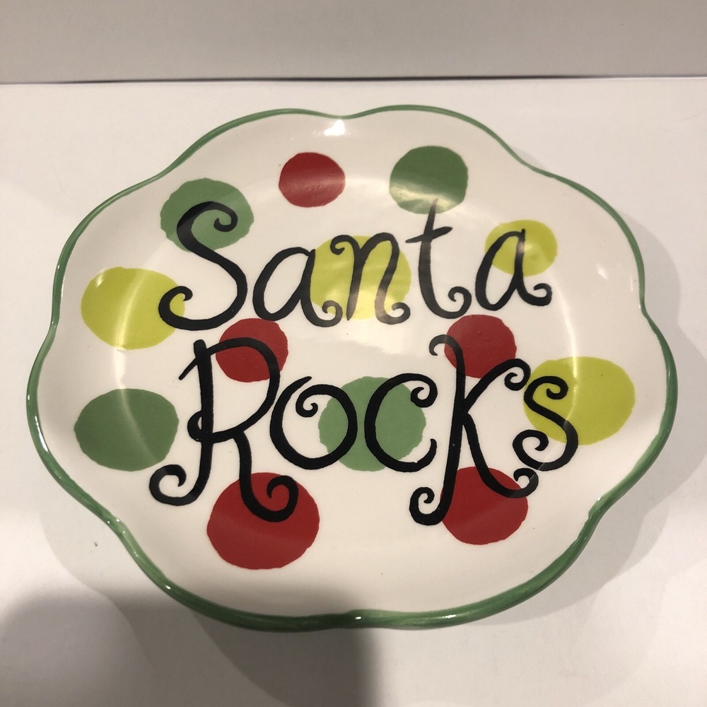 FORMATION BRANDS Santa Rocks‎ 6" Polka Dot Plate Scalloped Edge Christmas
